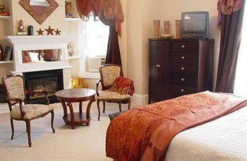 The Bayberry Bed and breakfast Newport